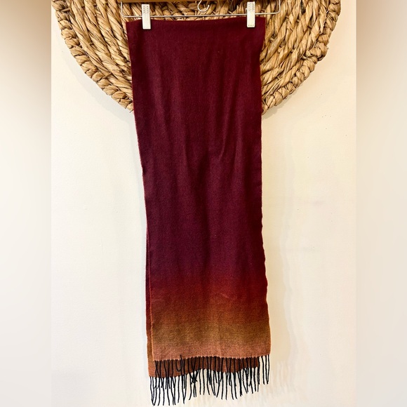 100% Cashmere Made in Scotland Scarf with Fringe (see description) - Picture 3 of 4